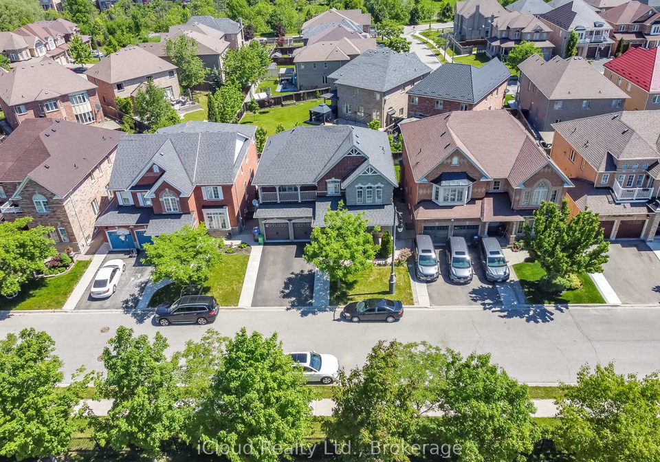 7-merrittonia-street-brampton-ontario-w13677266