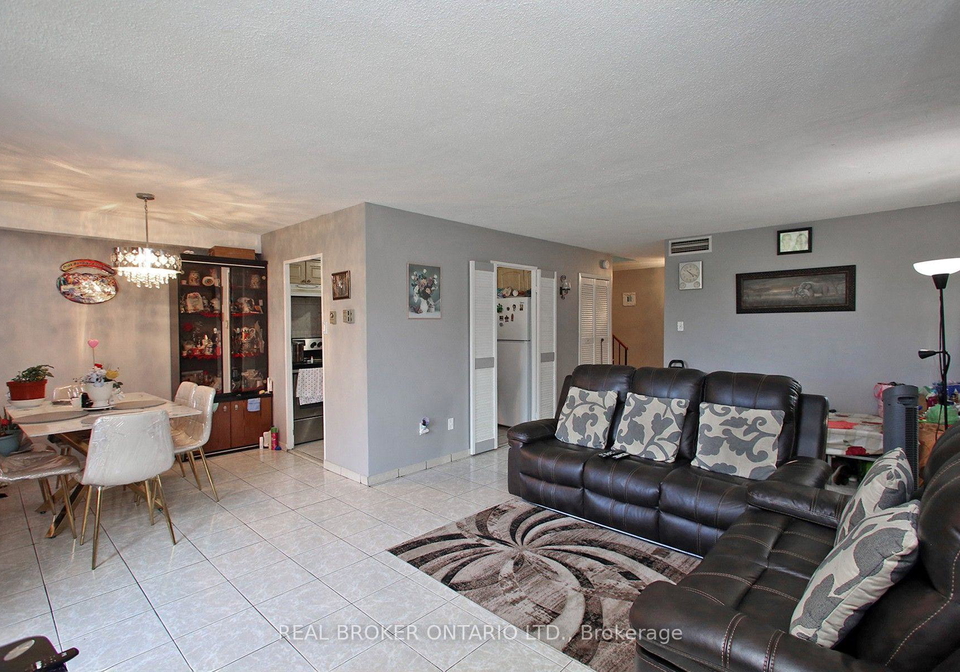 2645-jane-street-toronto-york-ontario-w13677402