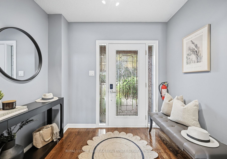419-parklane-road-oakville-ontario-w13677562