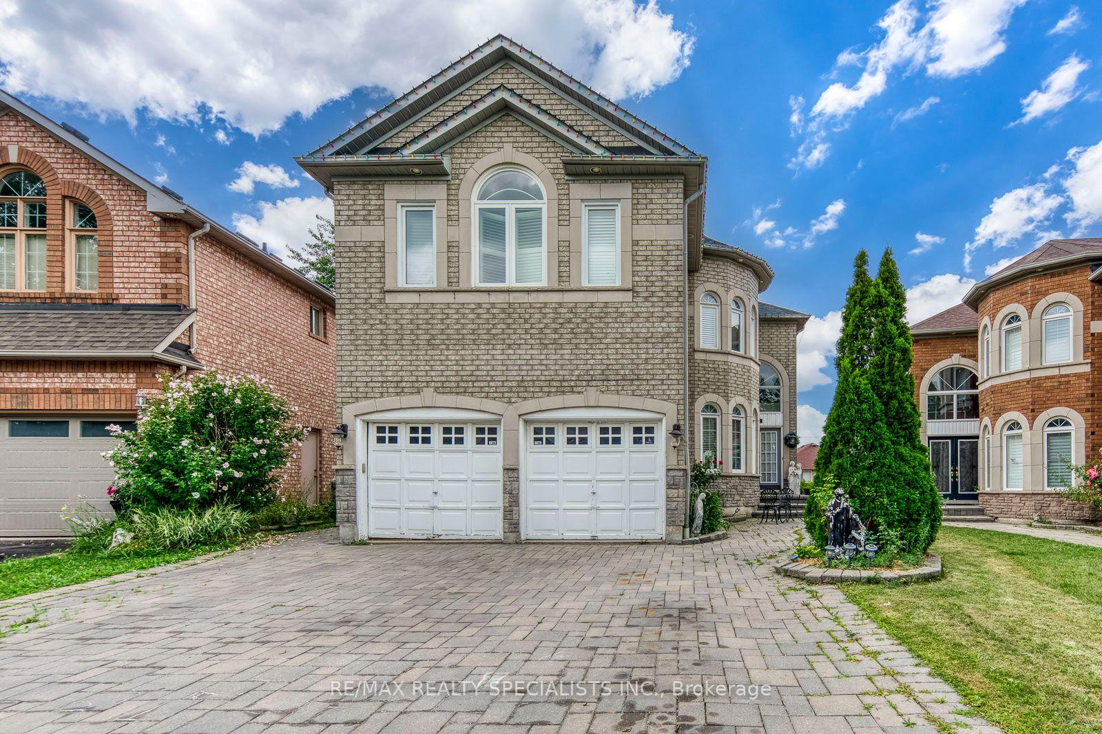 5486-landsborough-avenue-mississauga-ontario-w13677572