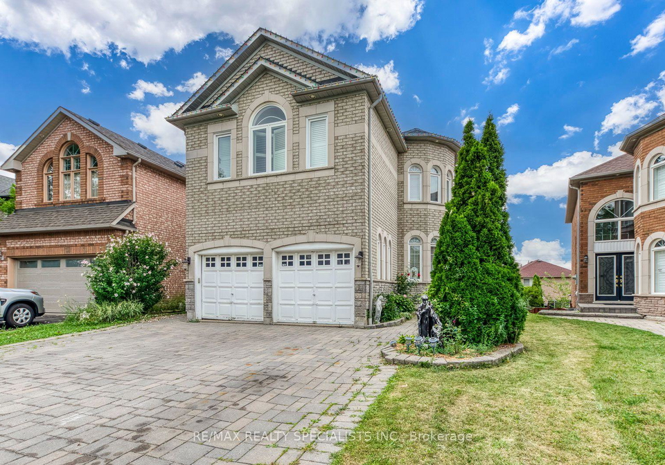 5486-landsborough-avenue-mississauga-ontario-w13677572