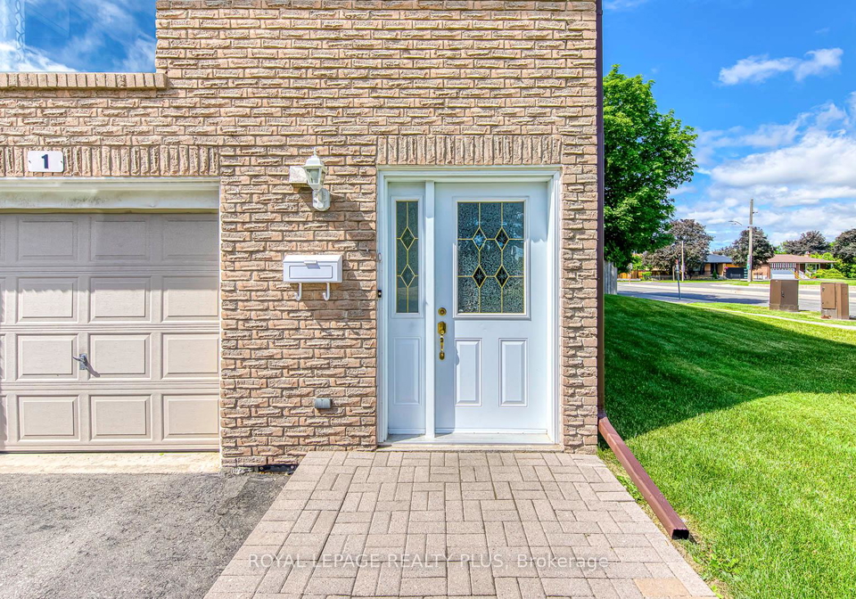 640-rathburn-road-e-mississauga-ontario-w13677820