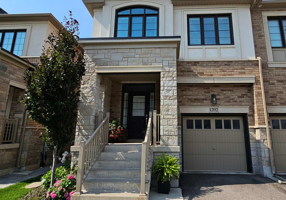 1292-clarriage-court-milton-ontario-w13678128