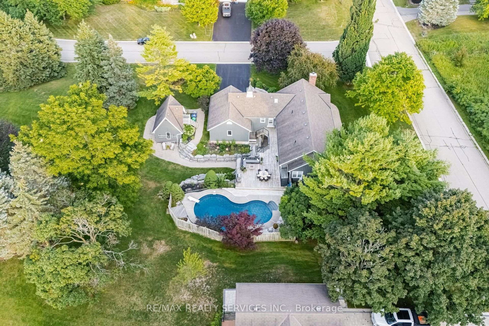 38-west-village-drive-caledon-ontario-w13678286