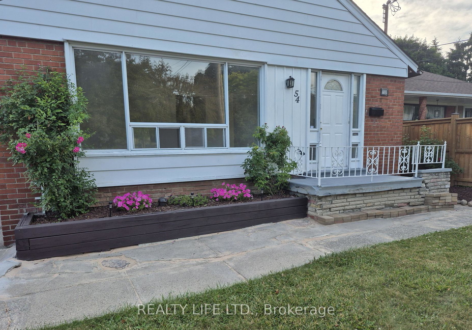 54-garside-crescent-toronto-north-york-ontario-w13678384