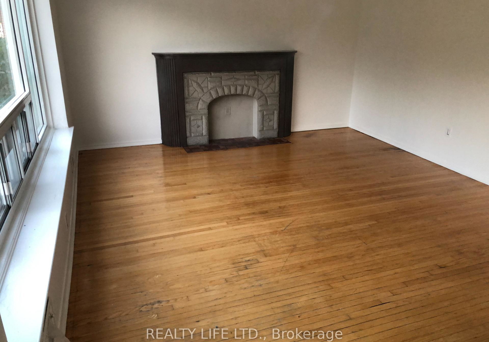 54-garside-crescent-toronto-north-york-ontario-w13678384