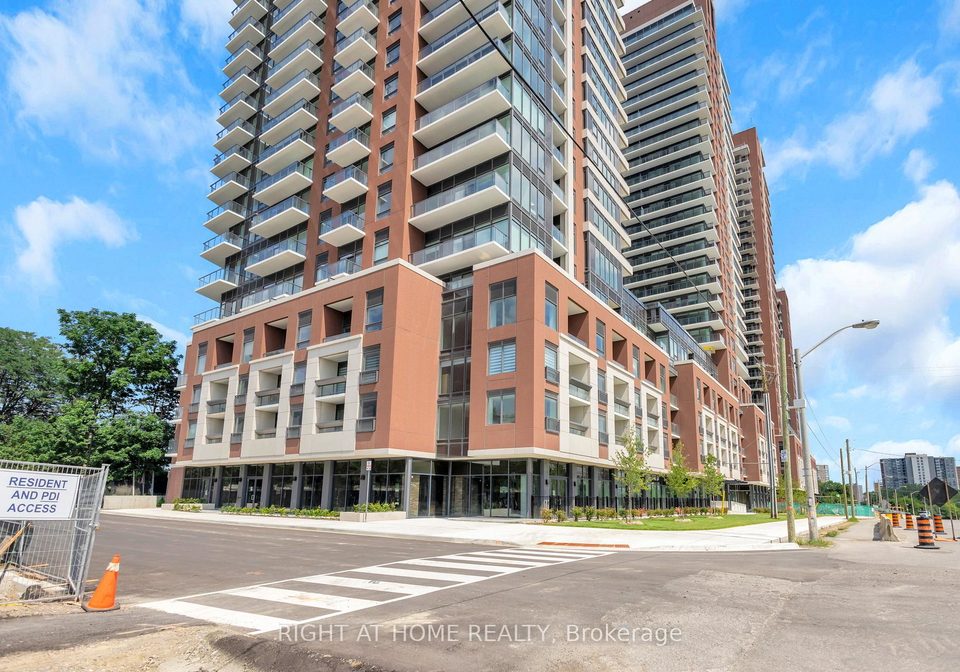 4010-eglinton-avenue-w-toronto-etobicoke-ontario-w13678472