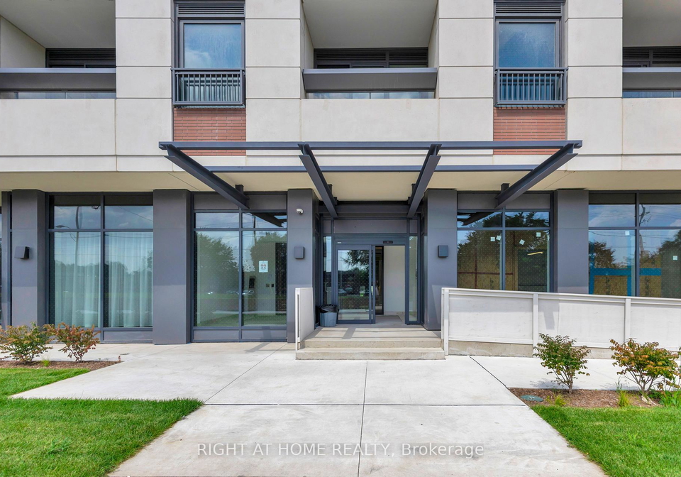 4010-eglinton-avenue-w-toronto-etobicoke-ontario-w13678472