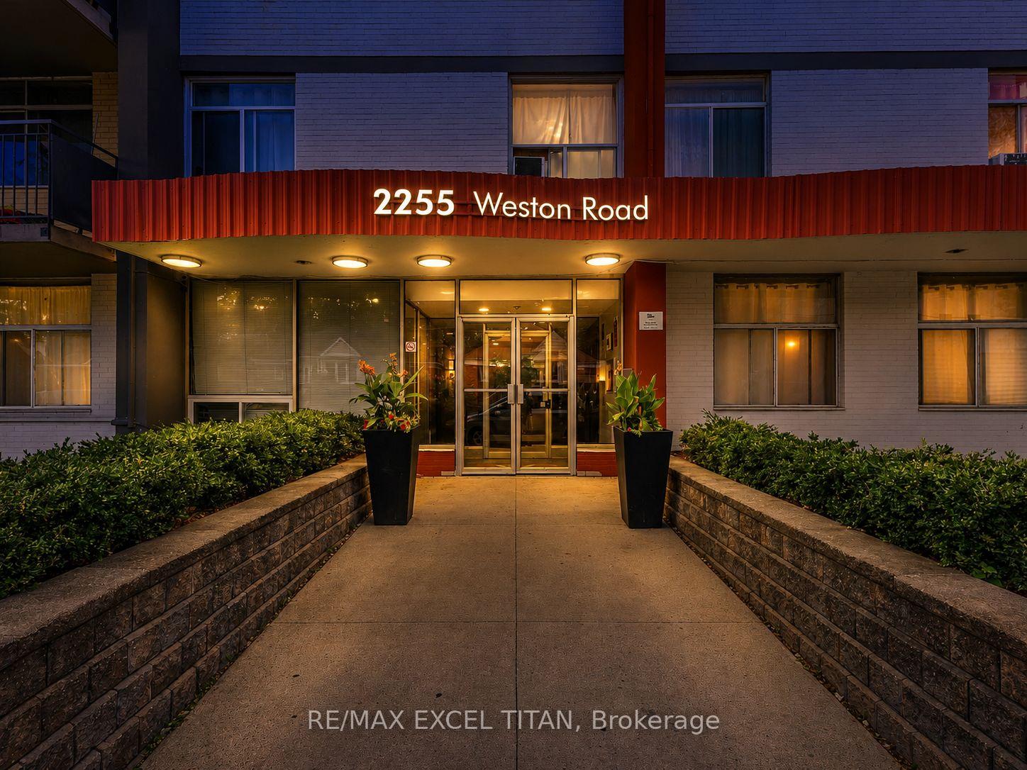 2255-weston-road-toronto-north-york-ontario-w13678564
