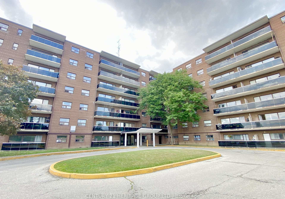10-garfella-drive-toronto-etobicoke-ontario-w13678588