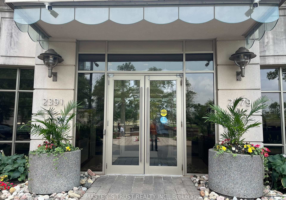 2391-central-park-drive-oakville-ontario-w13678850