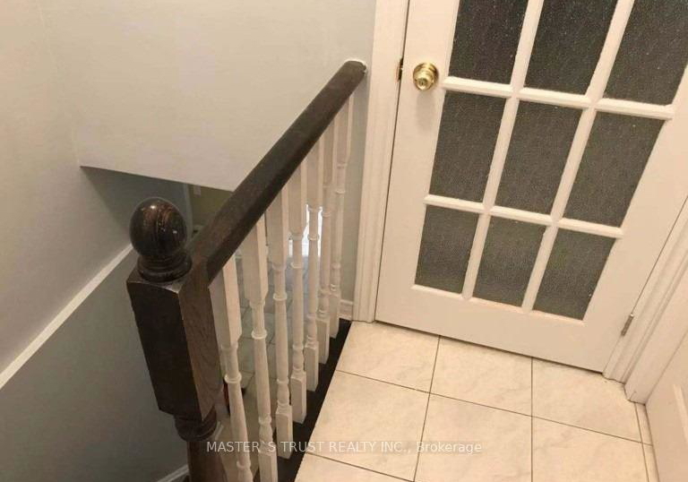 702-welcome-court-mississauga-ontario-w13679306