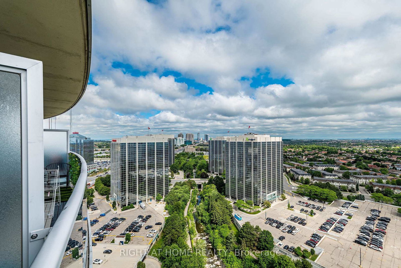 80-absolute-avenue-mississauga-ontario-w13679414