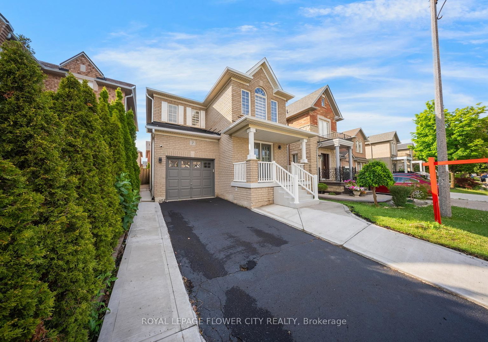 7-penbridge-circle-brampton-ontario-w13679568