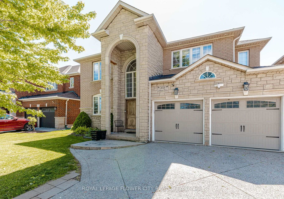 1058-agram-drive-oakville-ontario-w13679590