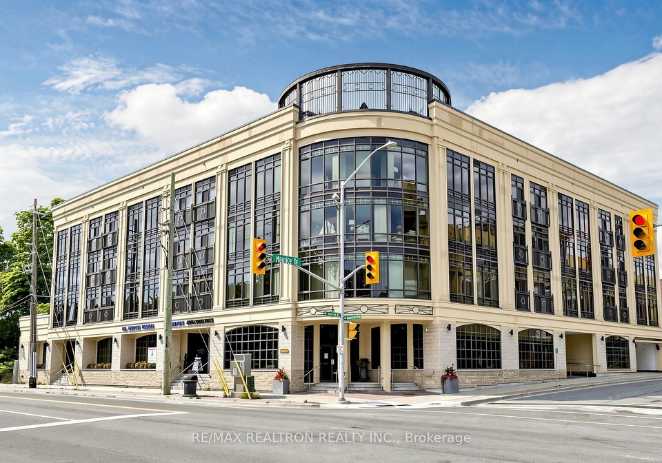 205-lakeshore-road-w-oakville-ontario-w13679596