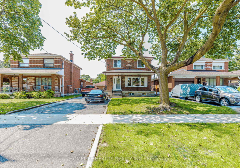 6-dittmer-crescent-toronto-etobicoke-ontario-w13679620