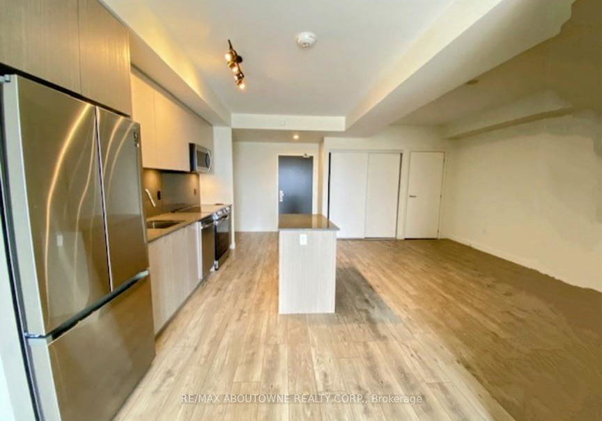133-bronte-road-oakville-ontario-w13679704