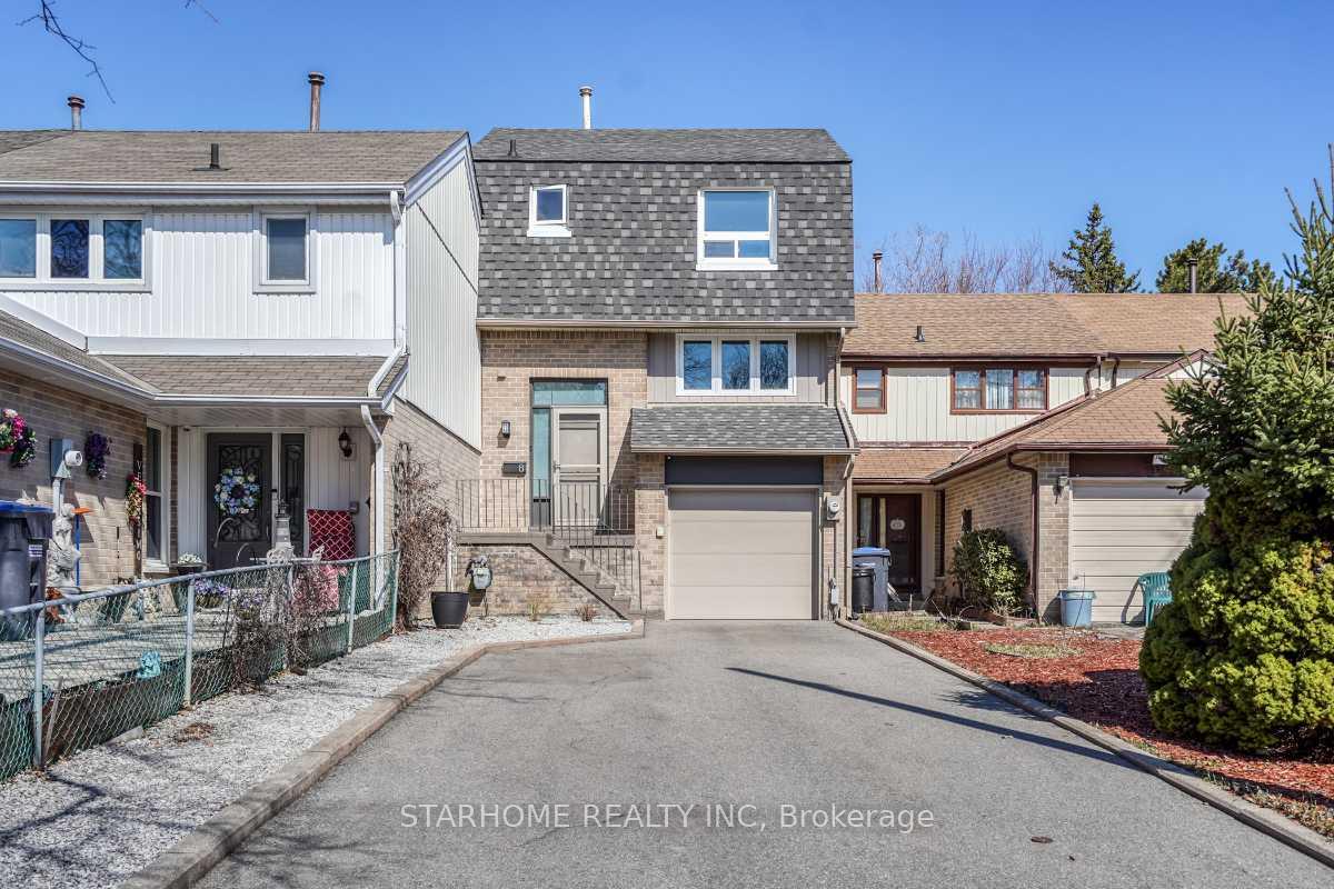 8-amberwood-square-brampton-ontario-w13679764