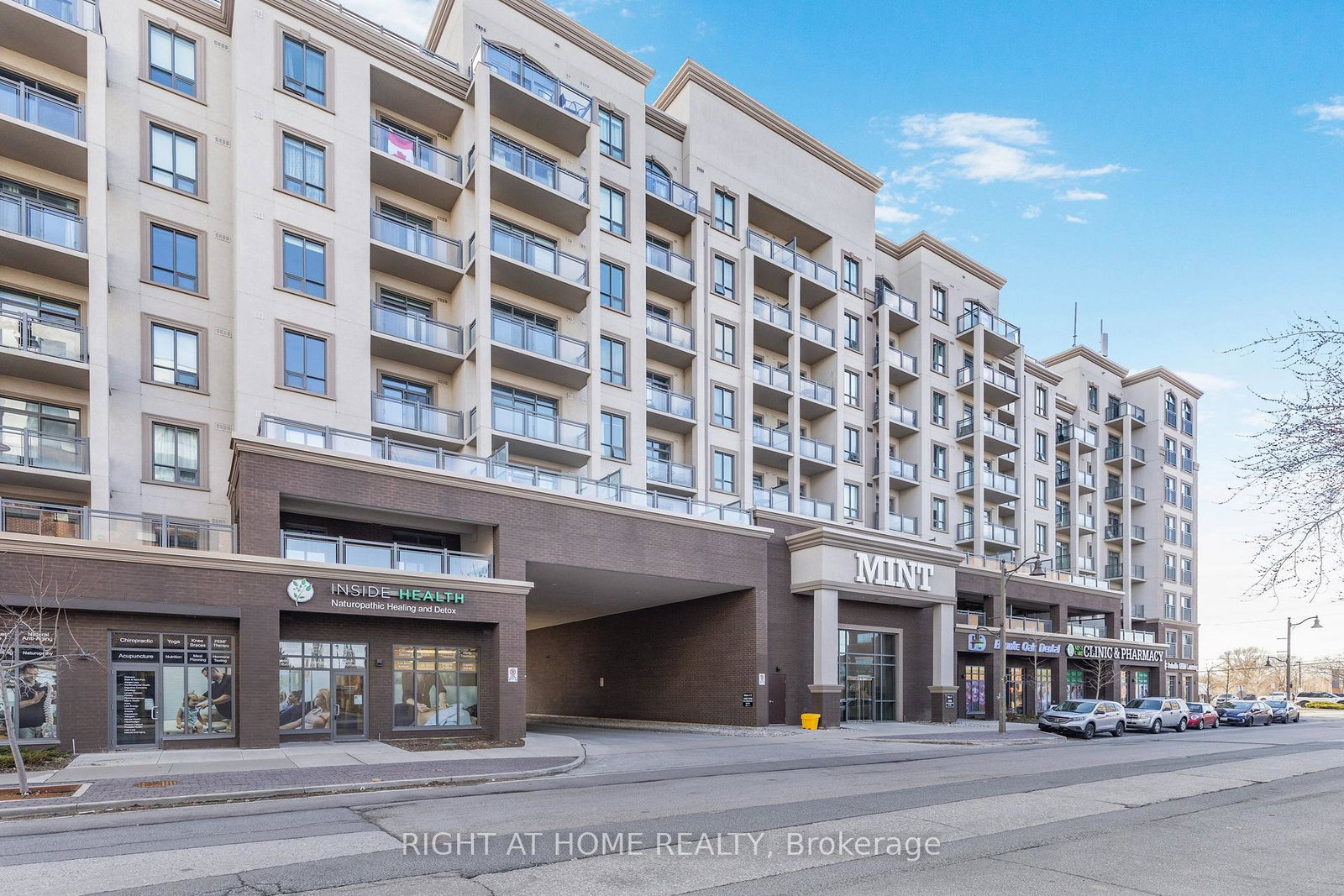 2486-old-bronte-road-oakville-ontario-w13679872