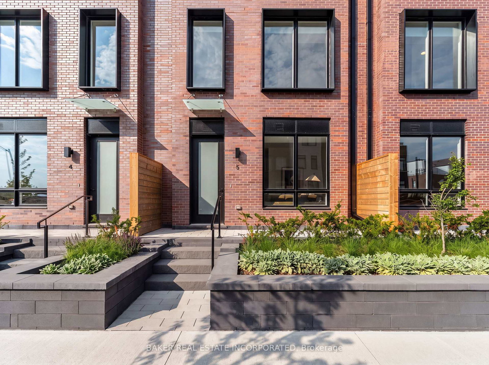 251-masonry-way-mississauga-ontario-w13679886