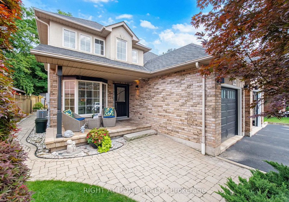 3064-lakeshore-road-w-oakville-ontario-w13679904