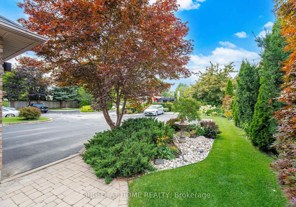 3064-lakeshore-road-w-oakville-ontario-w13679904