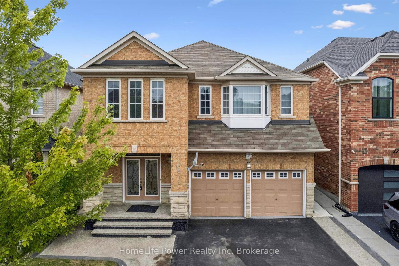 15-lucky-lane-brampton-ontario-w13680156