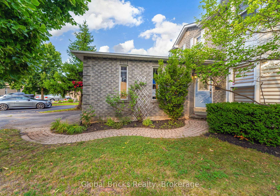 6190-saltmarsh-court-mississauga-ontario-w13680298