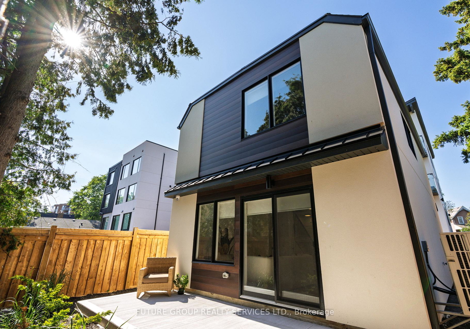103-cavell-avenue-toronto-etobicoke-ontario-w13680308