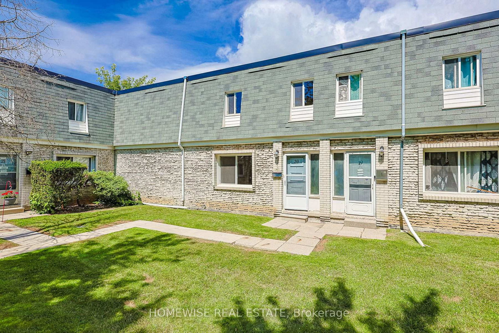 1400-winding-trail-mississauga-ontario-w13680552