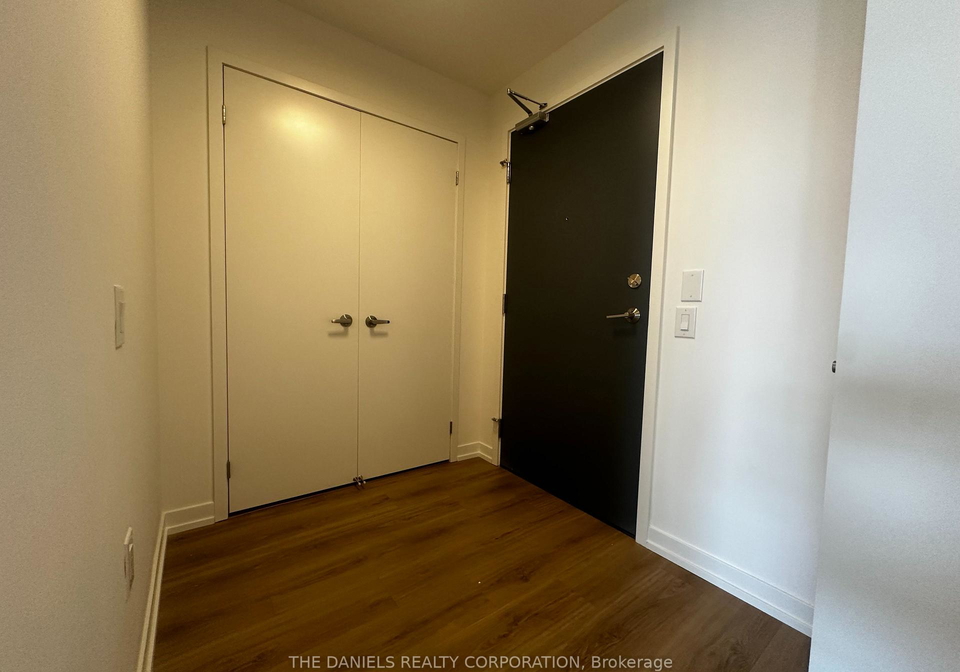 2485-eglinton-avenue-w-mississauga-ontario-w13680584