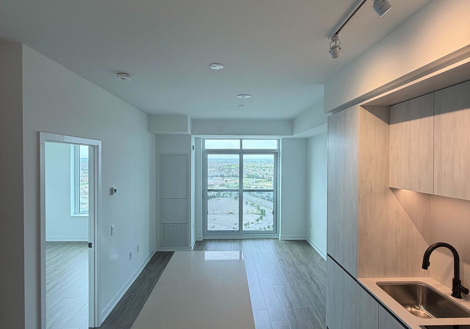 2495-eglinton-avenue-w-mississauga-ontario-w13680594