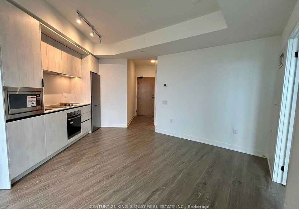 2495-eglinton-avenue-w-mississauga-ontario-w13680756