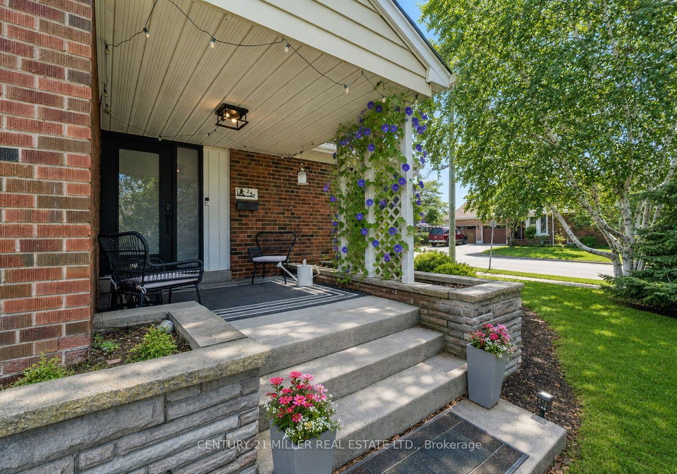 248-kingsleigh-court-milton-ontario-w13680864