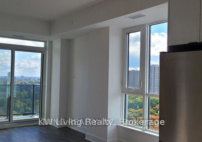 202-burnhamthorpe-road-e-mississauga-ontario-w13680914