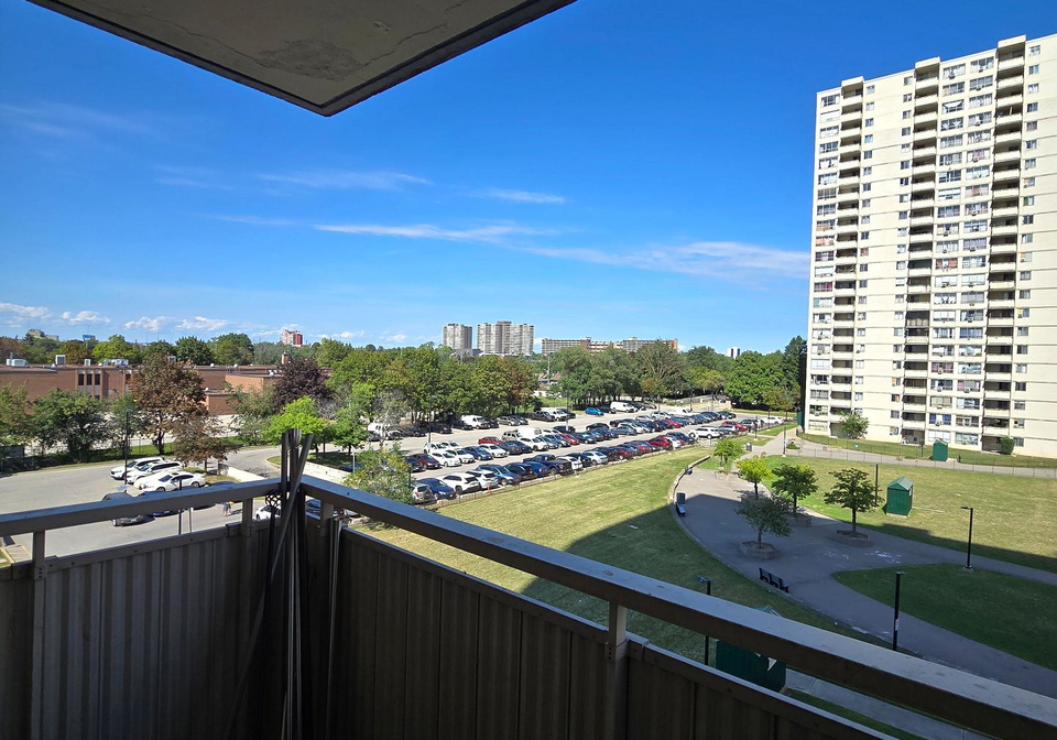 340-dixon-road-toronto-etobicoke-ontario-w13680936