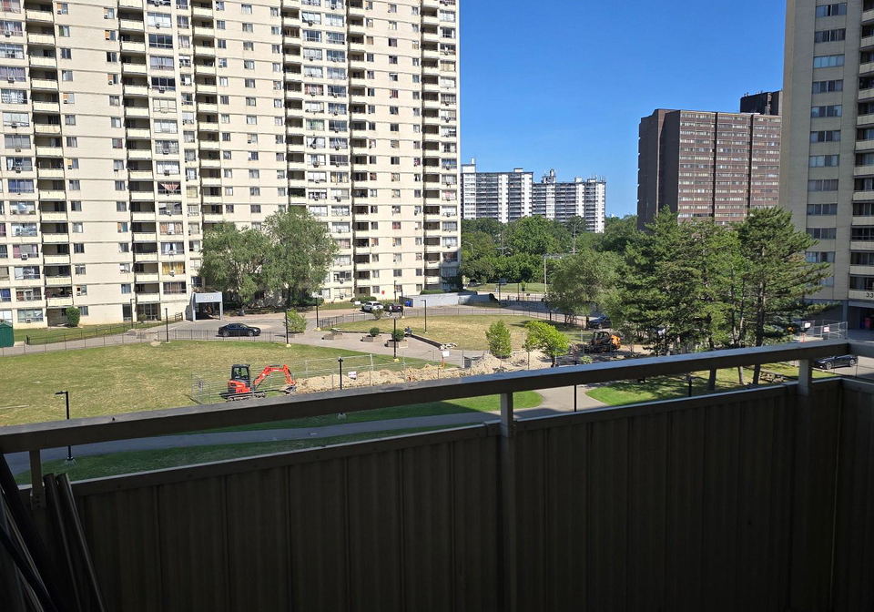 340-dixon-road-toronto-etobicoke-ontario-w13680936