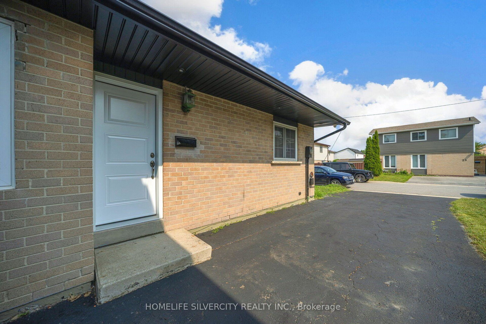 3-hapsbury-square-brampton-ontario-w13681018