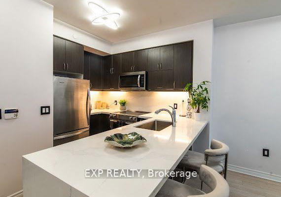 39-annie-craig-drive-toronto-etobicoke-ontario-w13681036