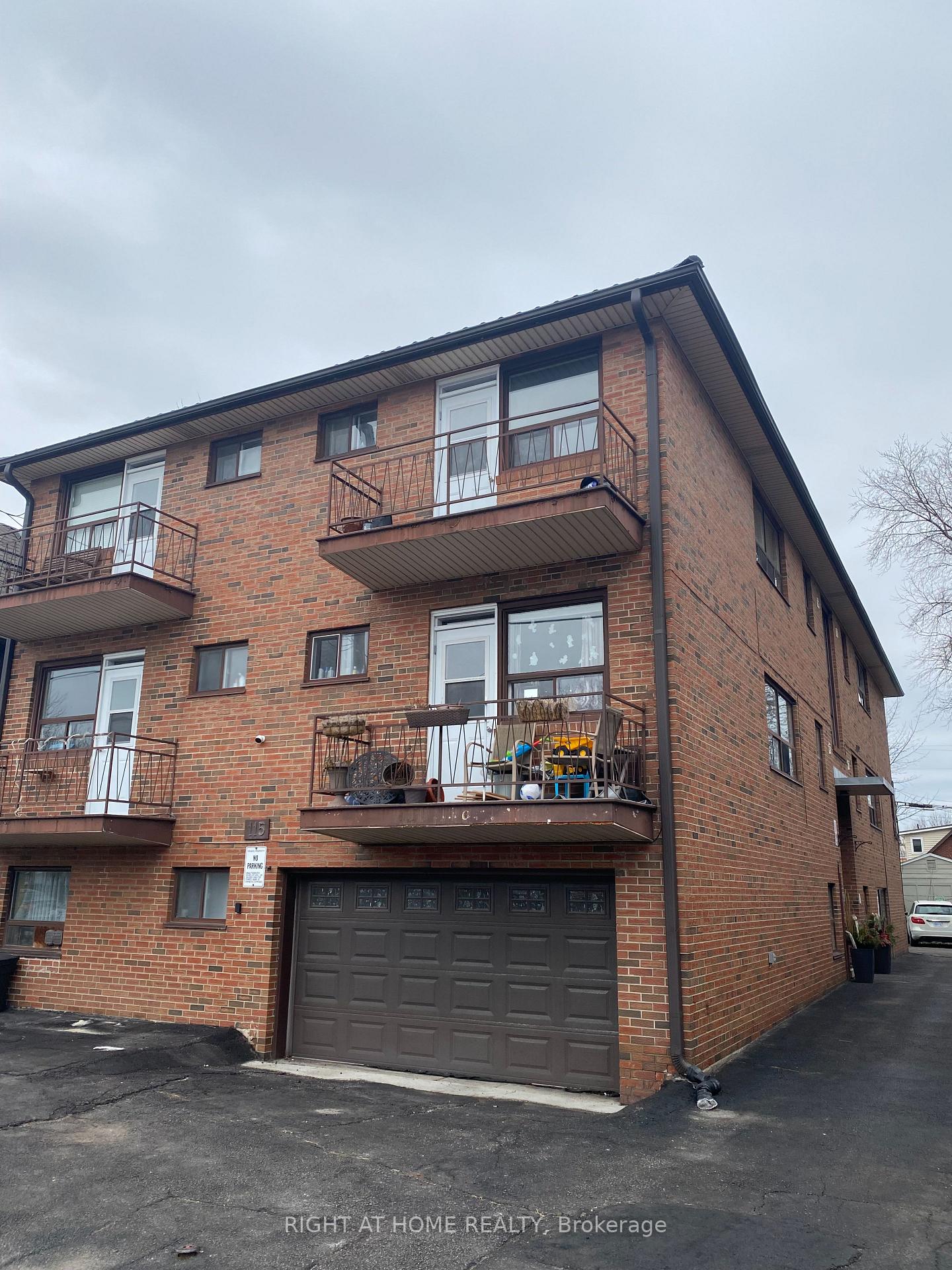 11eighth-street-toronto-etobicoke-ontario-w13681060