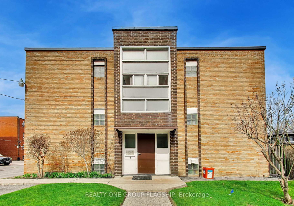 7-elmwood-avenue-s-mississauga-ontario-w13681128