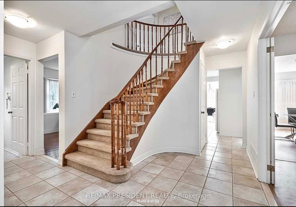 2586-hammond-road-mississauga-ontario-w13681146