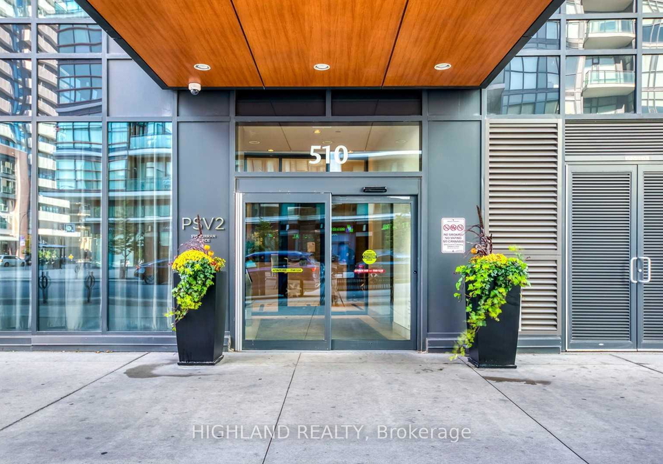 510-curran-place-mississauga-ontario-w13681228