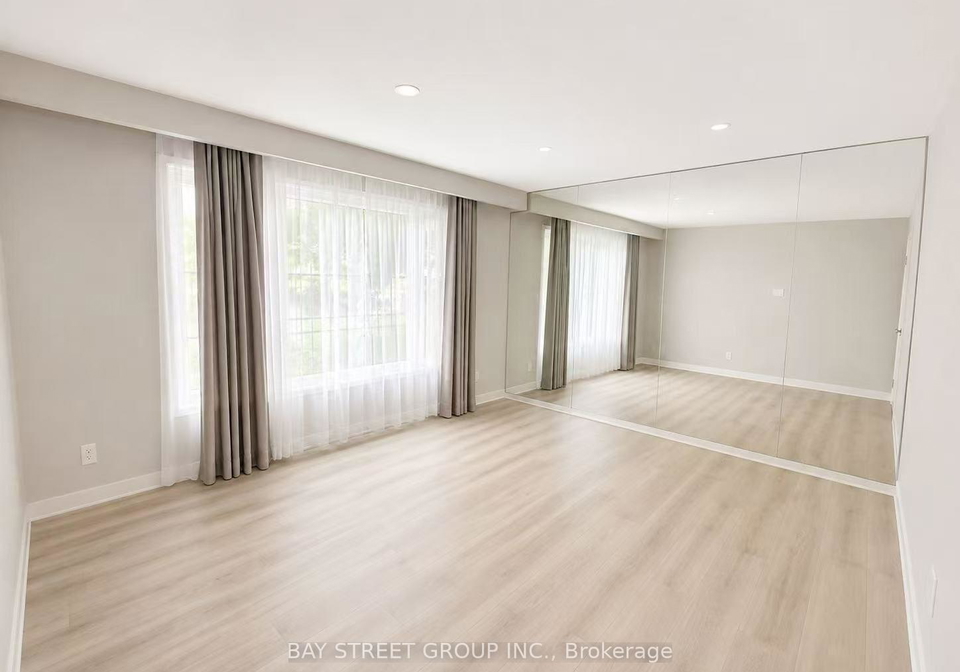 1214-half-moon-lane-oakville-ontario-w13681296