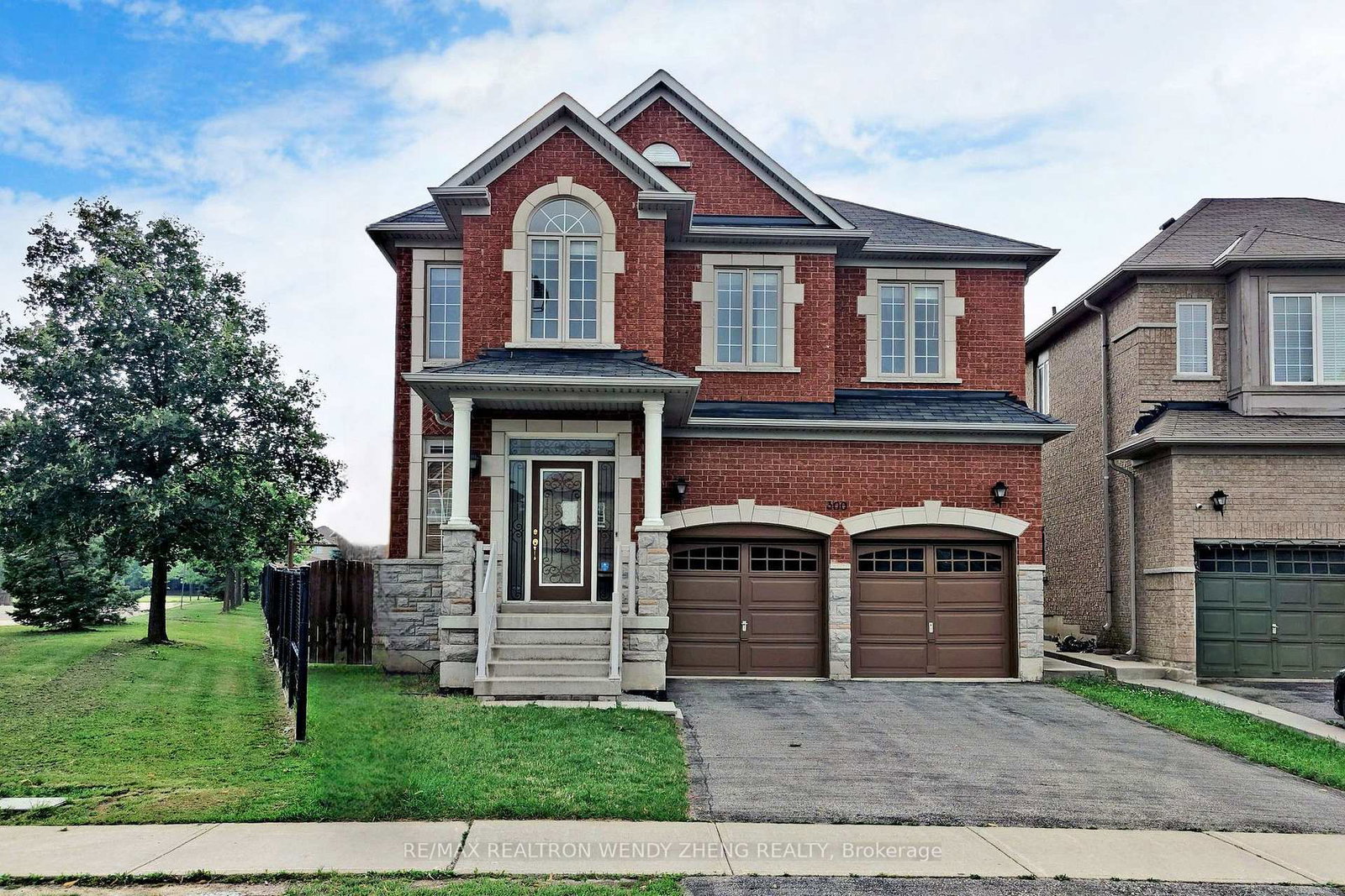 300-sunny-meadow-boulevard-brampton-ontario-w13681412