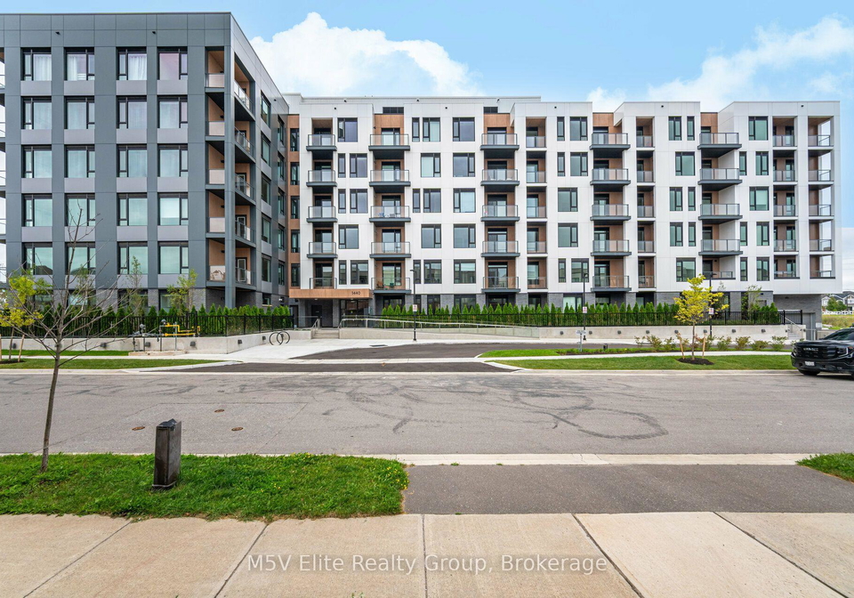 1440-clarriage-court-milton-ontario-w13681680
