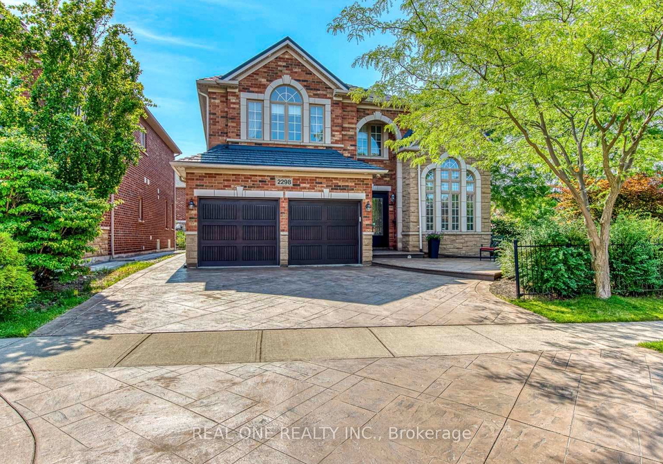 2298-salcome-drive-oakville-ontario-w13681738