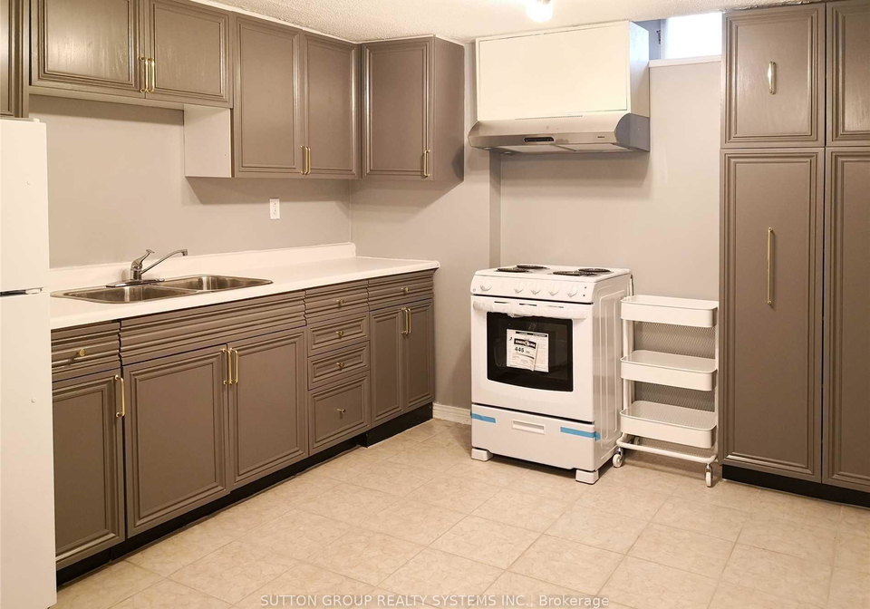 6005-tenth-line-mississauga-ontario-w13682060
