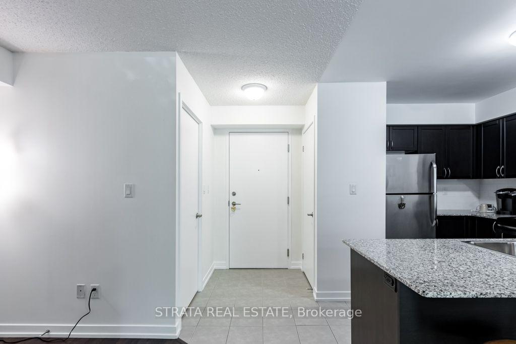 816-lansdowne-avenue-toronto-toronto-ontario-w13682098